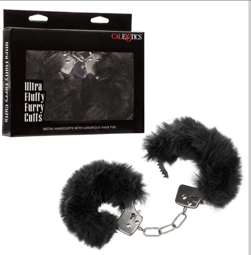 Ultra Fluffy Furry Handcuffs Black by Calexotics