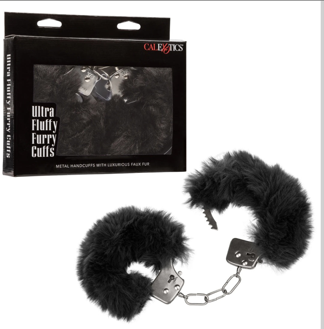 Ultra Fluffy Furry Handcuffs Black by Calexotics